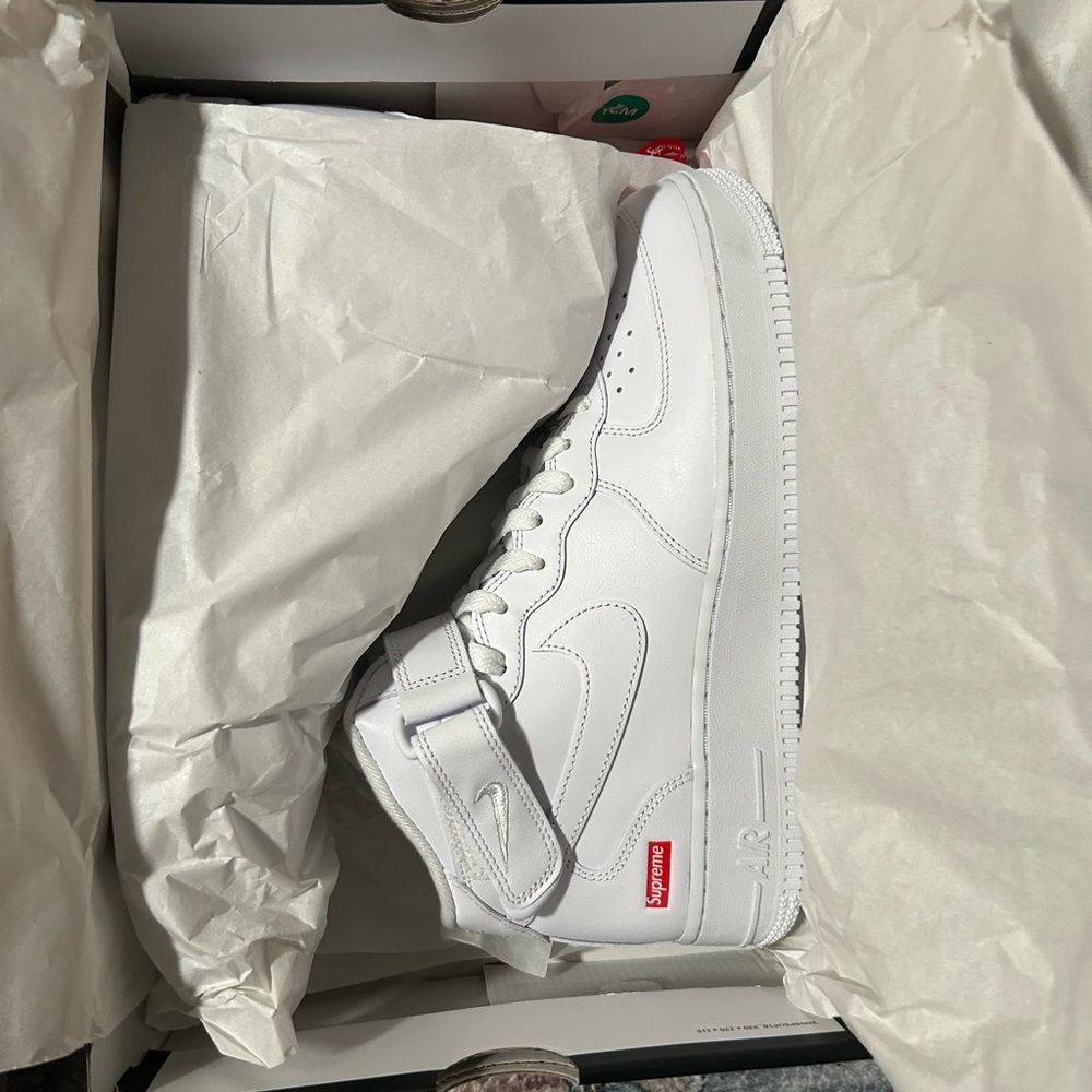 Supreme x Air force 1s collab, 2024, Mids